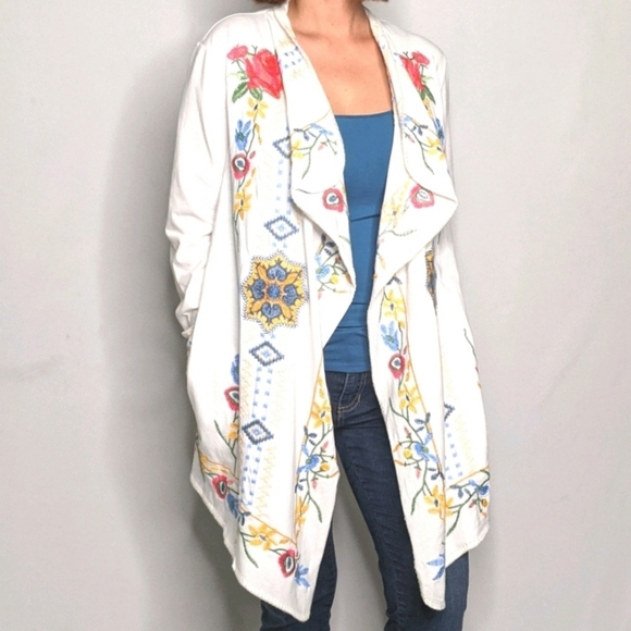 Papparazi by Biz Embroidered Cardigan Jacket - Picture 2 of 12